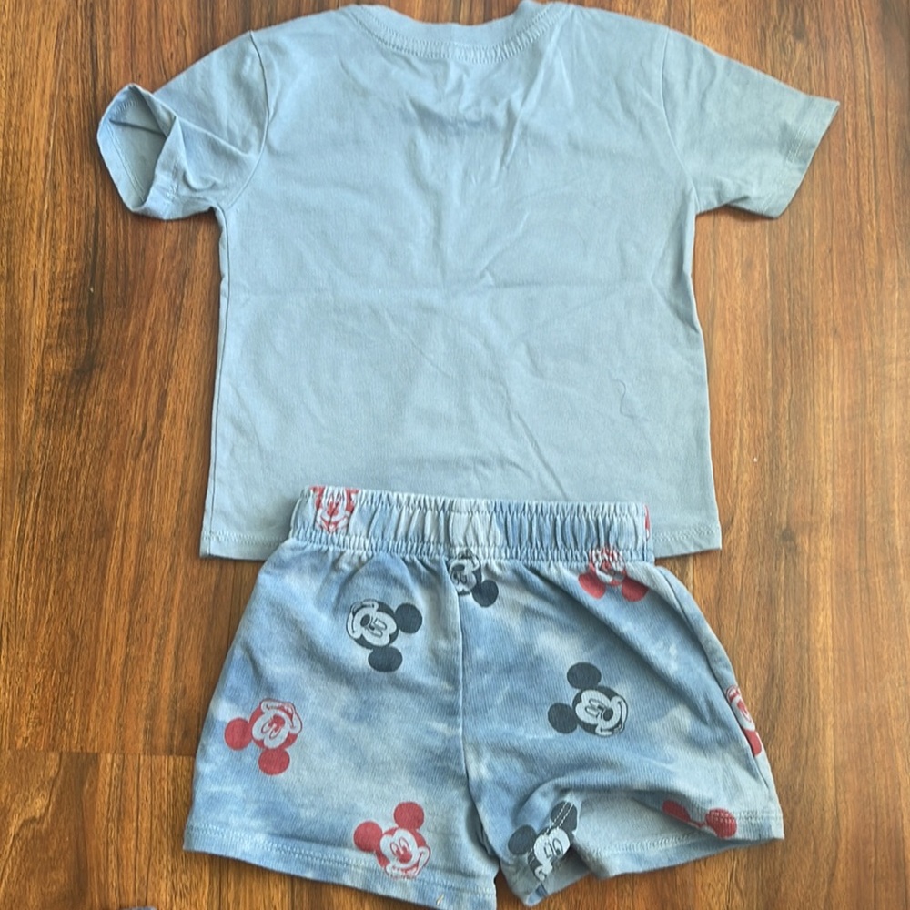 Toddler boy short/shirt sets. - Picture 5 of 11